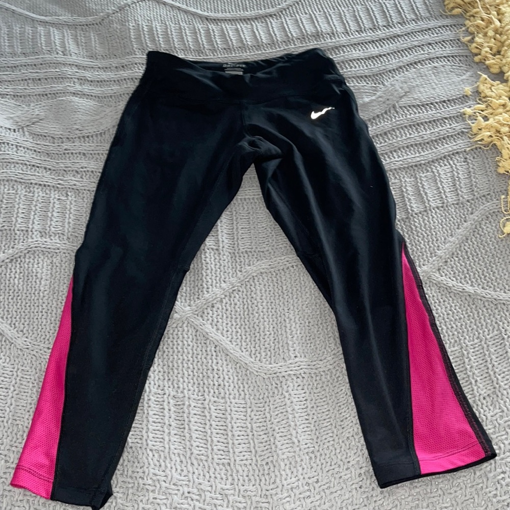Nike cropped workout pants